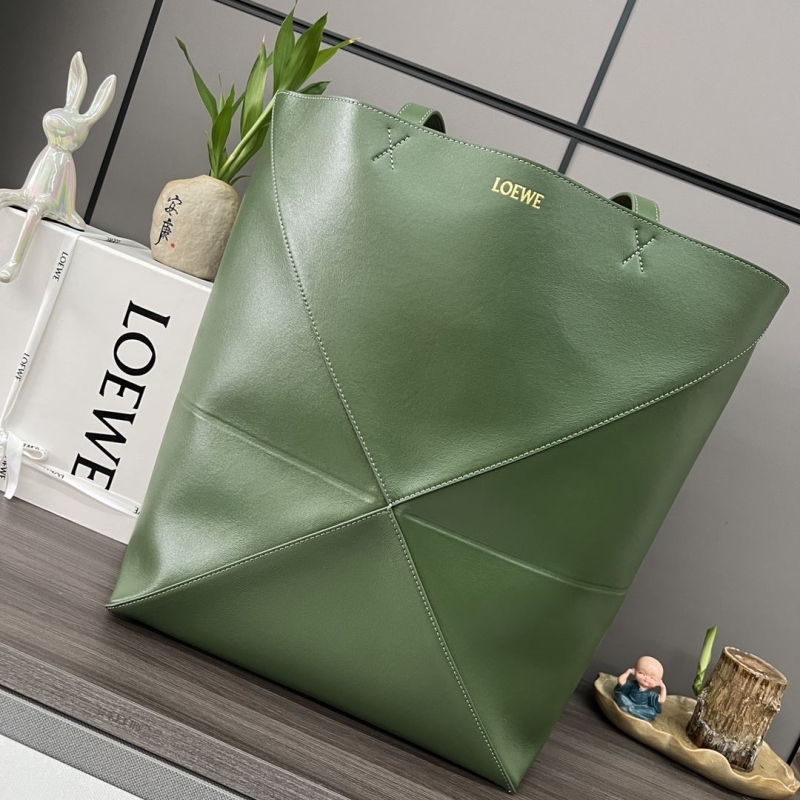 l*ew* shopping bags